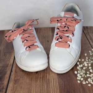 Lacets fantaisie – rose fleur